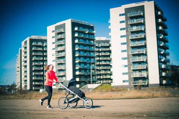Babysovepose, sort / grå