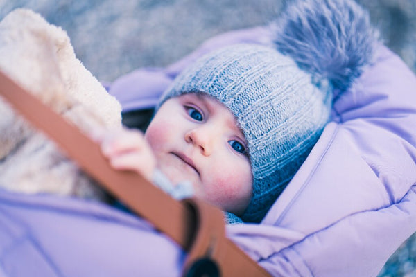 Babysovepose, støvet lilla