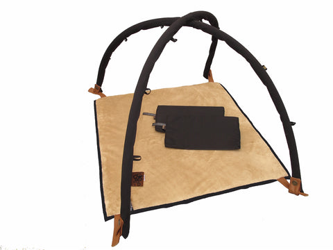 Aktivitetstæppe sæt, sort / brun (platform, legebøjler og skumkiler)