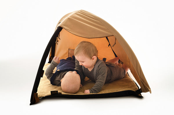 Aktivitetstæppe sæt, sort / brun (platform, legebøjler og skumkiler)